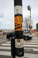 Bedienen einer niederländischen Fußgängerampel ...