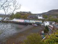 Hafenszene in Portree, Insel Skye