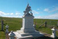 St. Georg-Standbild an der italienischen Kapelle, Orkney-Inseln