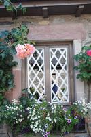 Dekoratives Fenster an Häusern in Luss