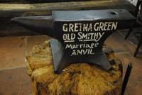 Amboss auf dem die Ehen geschmiedet werden