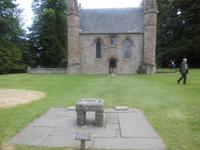 Krönungsstein auf dem Moot Hill in Scone