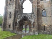 Portal und Westfassade der Kathedrale von Elgin