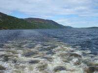 Wasser, Gischt, Berge und Himmel - Loch Ness