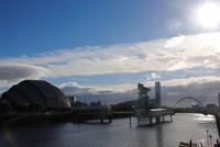 Clyde Auditorium und ander moderne Bauten entlang des Clyde