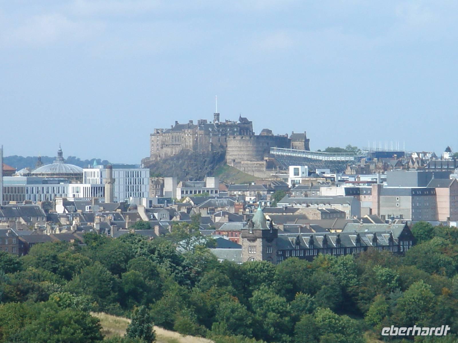 Edinburgh Castle hoch über der Stadt