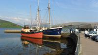 Inverary Hafenstadt in den Highlands