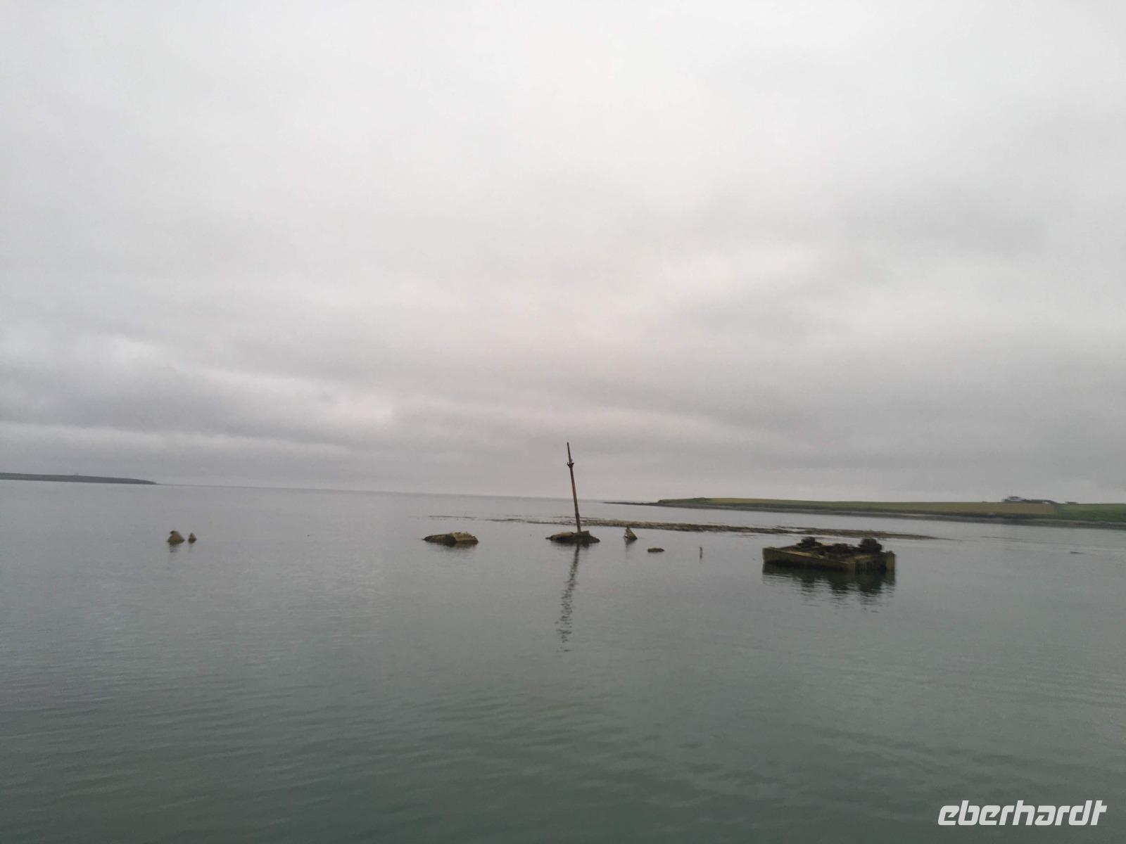 Orkneys - Wracks an der Churvhill-Barriere
