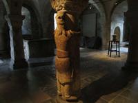 Der Riese Finn in der Domkrypta Lund