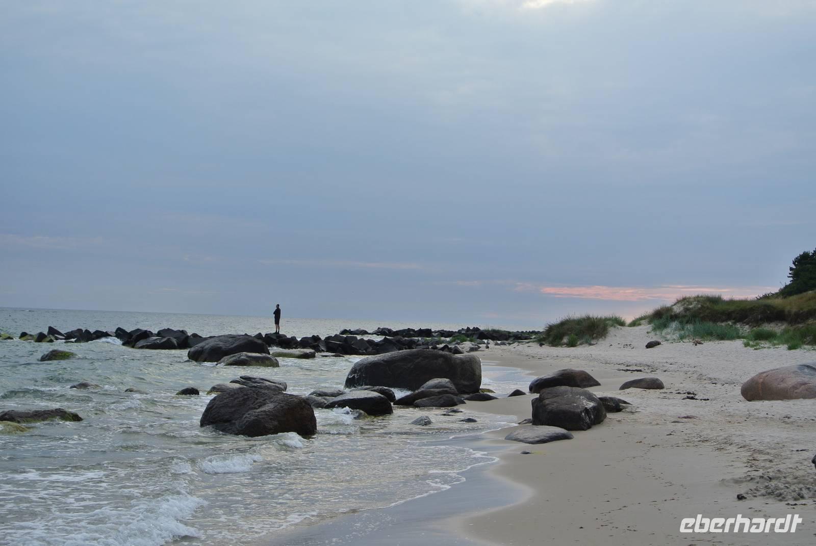 Strand beim Hotel in Roenne