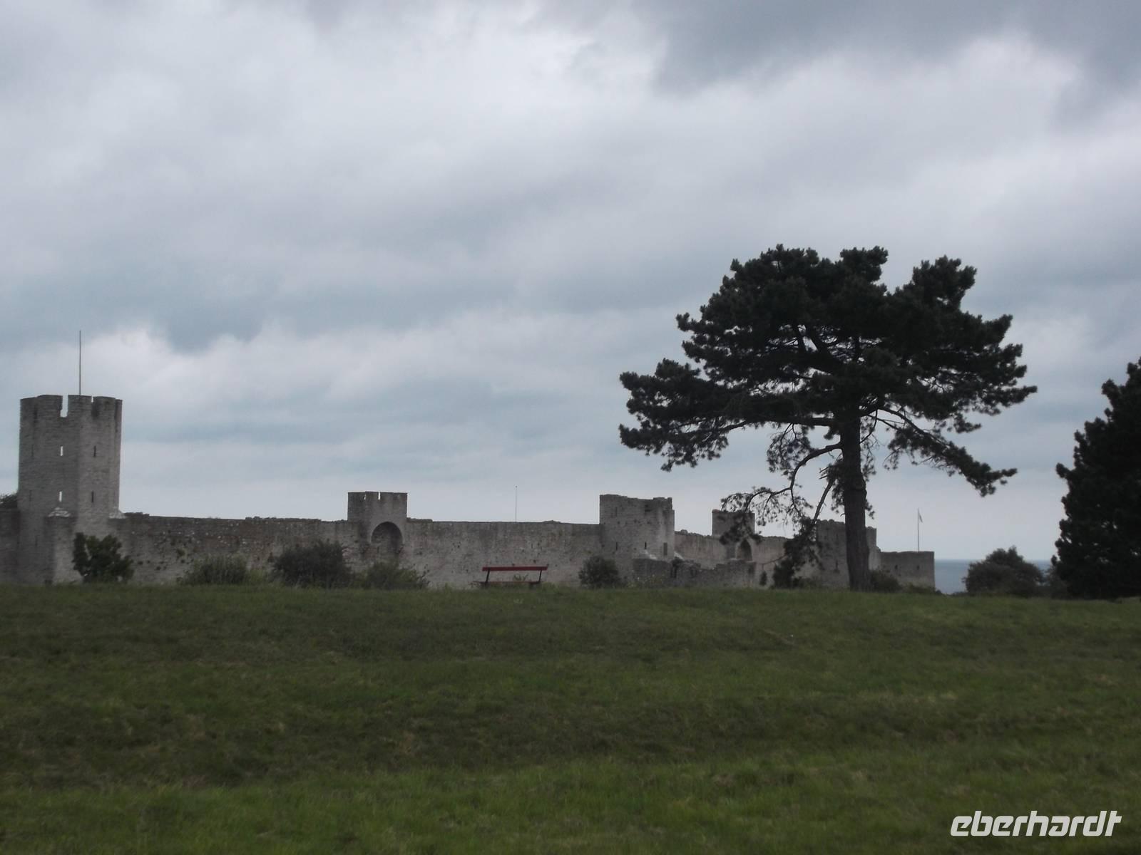 die guterhaltene Stadtbefestigung von Visby