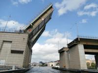 Unter den Brücken von Stockholm