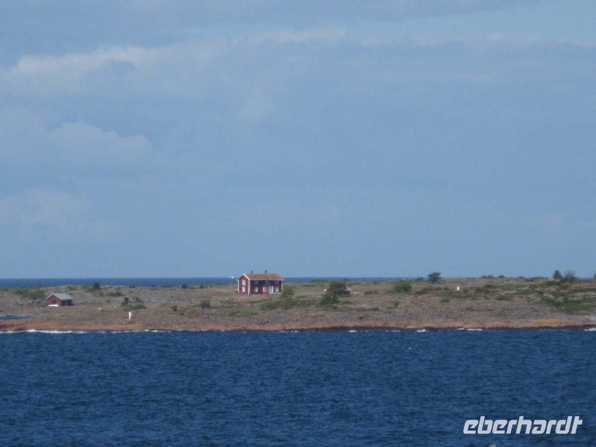 Die ersten Schären der Alandinseln kommen in Sicht