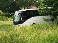 1716 Der einsetzende Regen will  nicht  aufhören, weshalb wir erstmal Schutz in einer Scheune suchen