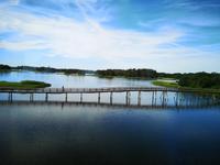 2588 Blick von der Ölandbrücke auf die Fußgängerbrückevon Kalmar auf die „Campinginsel“ Svinö
