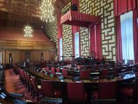 Rathaus - Sitzungssaal der Stadtregierung