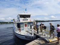 Fahrt mit dem Linienboot vom Hotel zum Nybroplan
