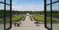 Schloss Drottningholm mit Blick in den Schlosspark