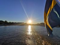 Sommerabend mit schwedischer Flagge