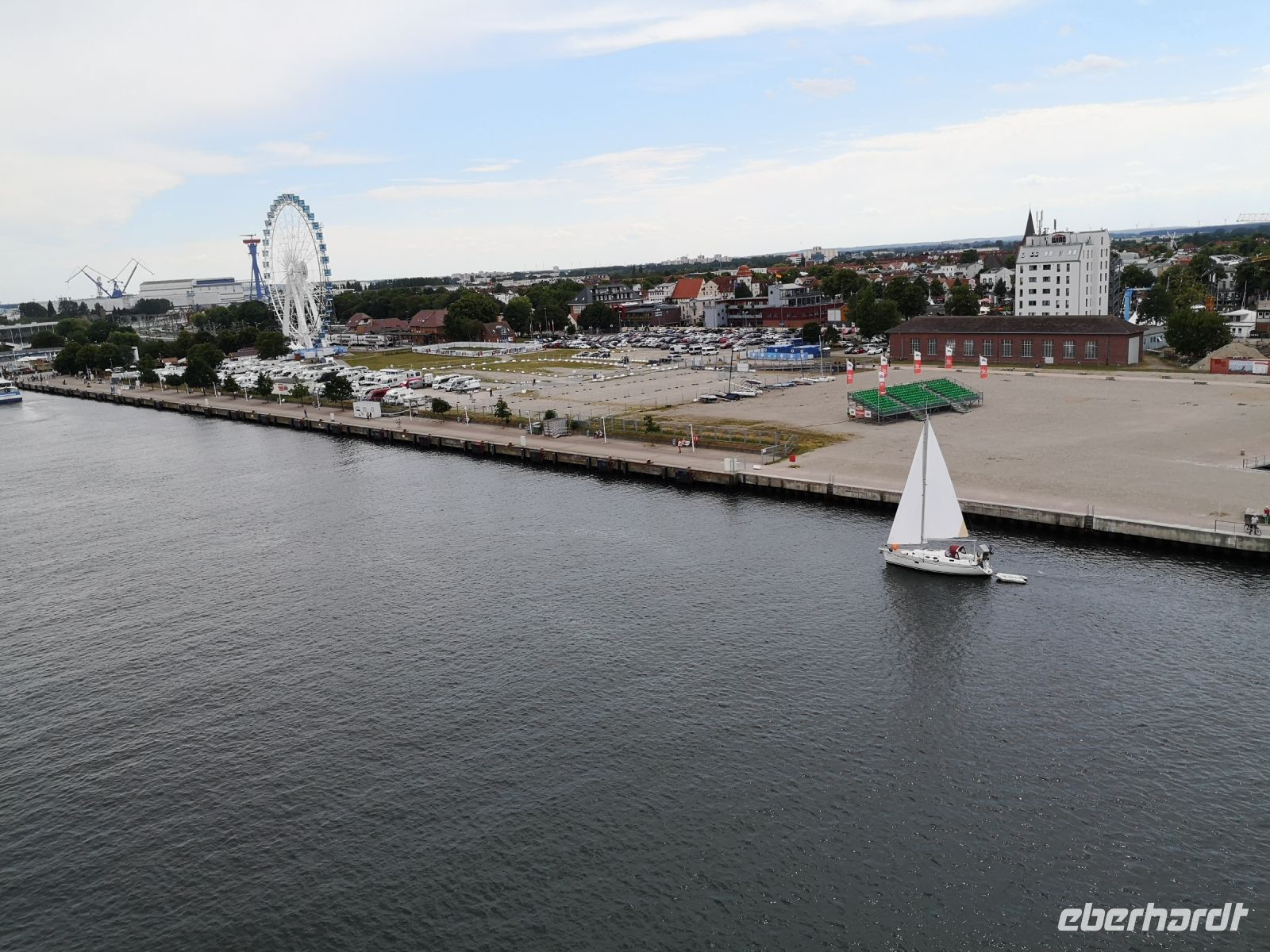 Hafeneinfahrt Warnemünde