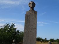 Am Schlosspark Solliden: Victoria-Denkmal