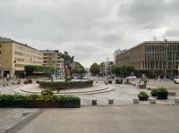 Poseidon (von hinten) am Götaplatsen vor dem Kunstmuseum (von vorne gesehen würde man sein kleines Geheimnis sehen)