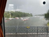 Strömender Regen, nur kurz nach unserer Feier