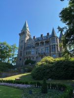 Es ist immer noch Mitsommer, wir haben den Schlosspark für uns alleine