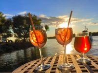 Stockholm. Abschiedsdrink am Nacka Strand