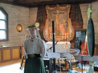 Stockholm. Midsommar in Skansen. Vor dem Kirchenkonzert