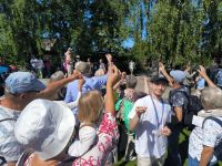 Stockholm. Midsommar in Skansen. Skål Adrien!