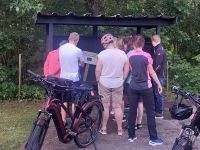 Schweden Rad 2024: Vidioshow zum Michel von Lönneberga, als er gerade Schwester Ida am Fahnenmast hochzog