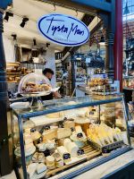 Göta-Kanal Stockholm Markthalle Saluhall - Käsehändler