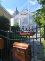 Gemeinsamer Spaziergang durch Marstrand