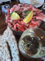 Schweden. Krabbenschmaus