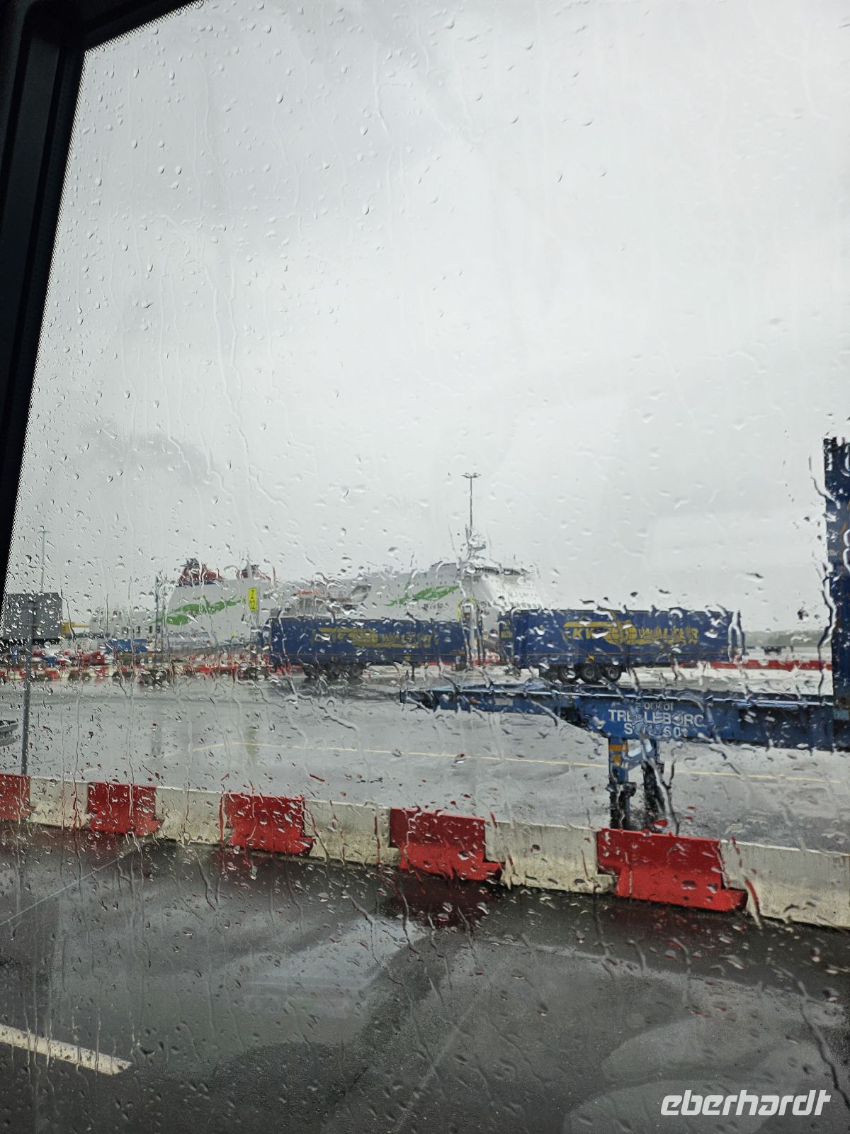 Ankunft in Rostock bei Regen