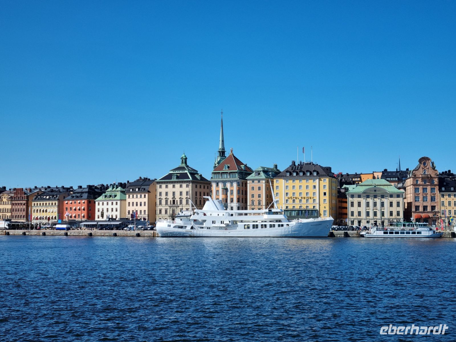 Blick von der Insel Skeppsholmen zur Altstadt Gamla Stan 