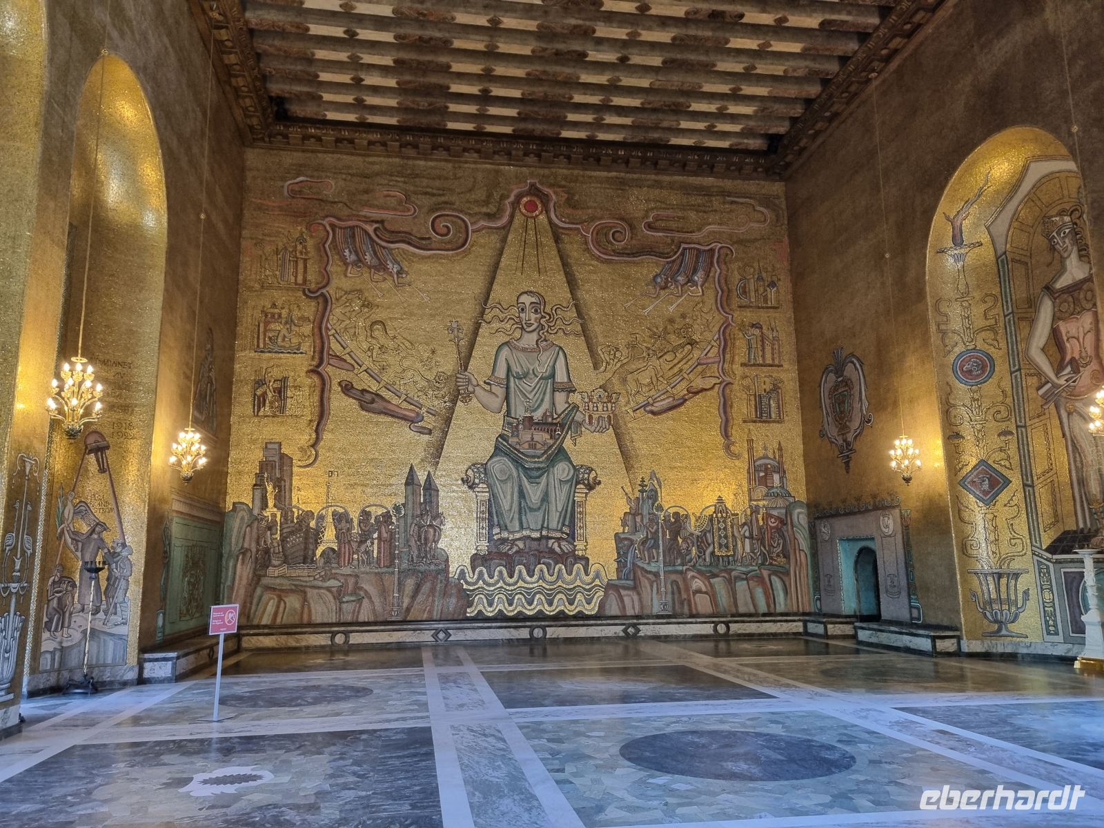 Stadshuset - Goldener Saal mit dem Mosaik der „Königin des Mälarsees“