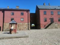Im Innenhof der Festung Varberg