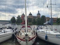 2026_Radreise_Schweden: Mariefred - Blick nach Gripsholm &ndash; &copy; Dieter Braune (Eberhardt TRAVEL)