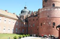 Wuchtige Backsteintürme