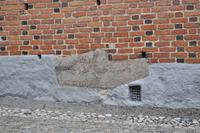 Runensteine in den Grundmauern des Domes zu Strängnäs