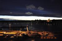 Weiße Nächte von Stockholm kurz nach Mitternacht, die Sonne geht schon wieder auf