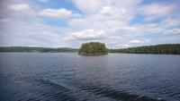 Einer der Seen, die durch den Dalsland Kanal verbunden werden, Langbron, Schweden