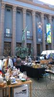 Im Hintergrund das Konzerthaus
