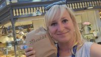 Kreuzfahrt Göta-Kanal - Mittagessen kaufen in der Östermalms Saluhallen in Stockholm