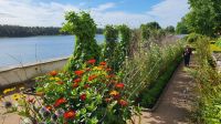 Kreuzfahrt Göta-Kanal - Rundgang im Garten von Schloss Läckö
