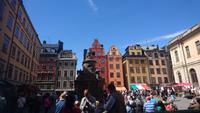 Schöne Häuser am Marktplatz von Stockholm