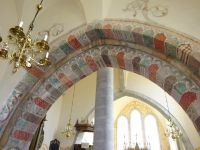 Vallstena: Kirche