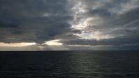 Wolken kündigen sich an.